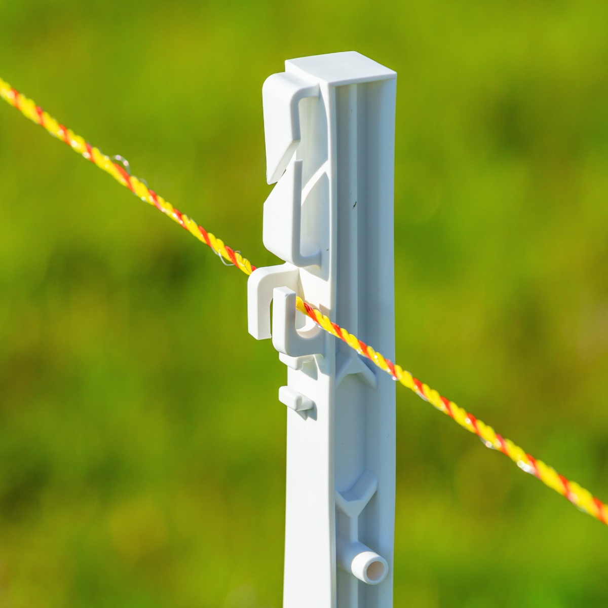 Műanyag karó, 105 cm