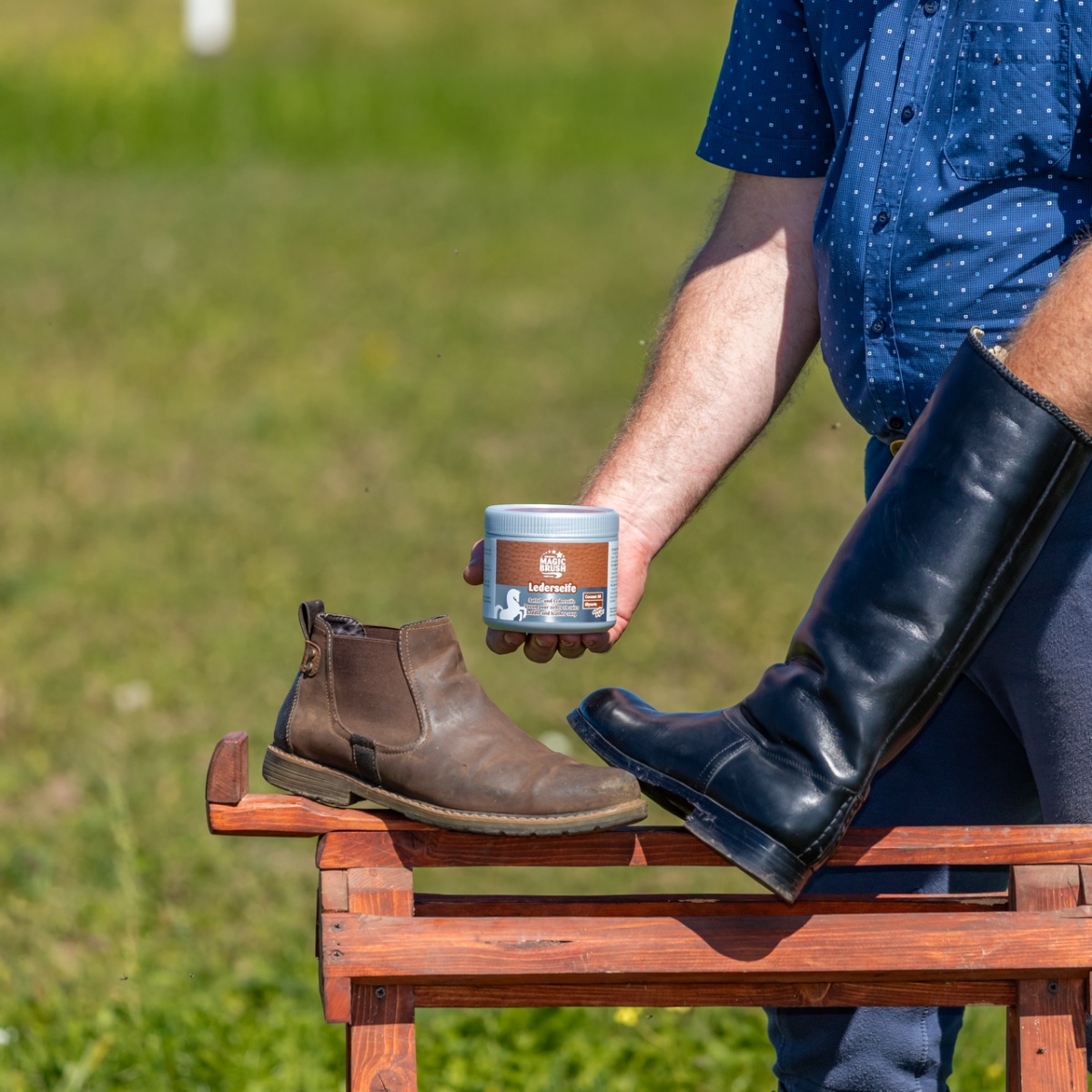 Bőrtisztító szappan, MagicBrush, 500 ml