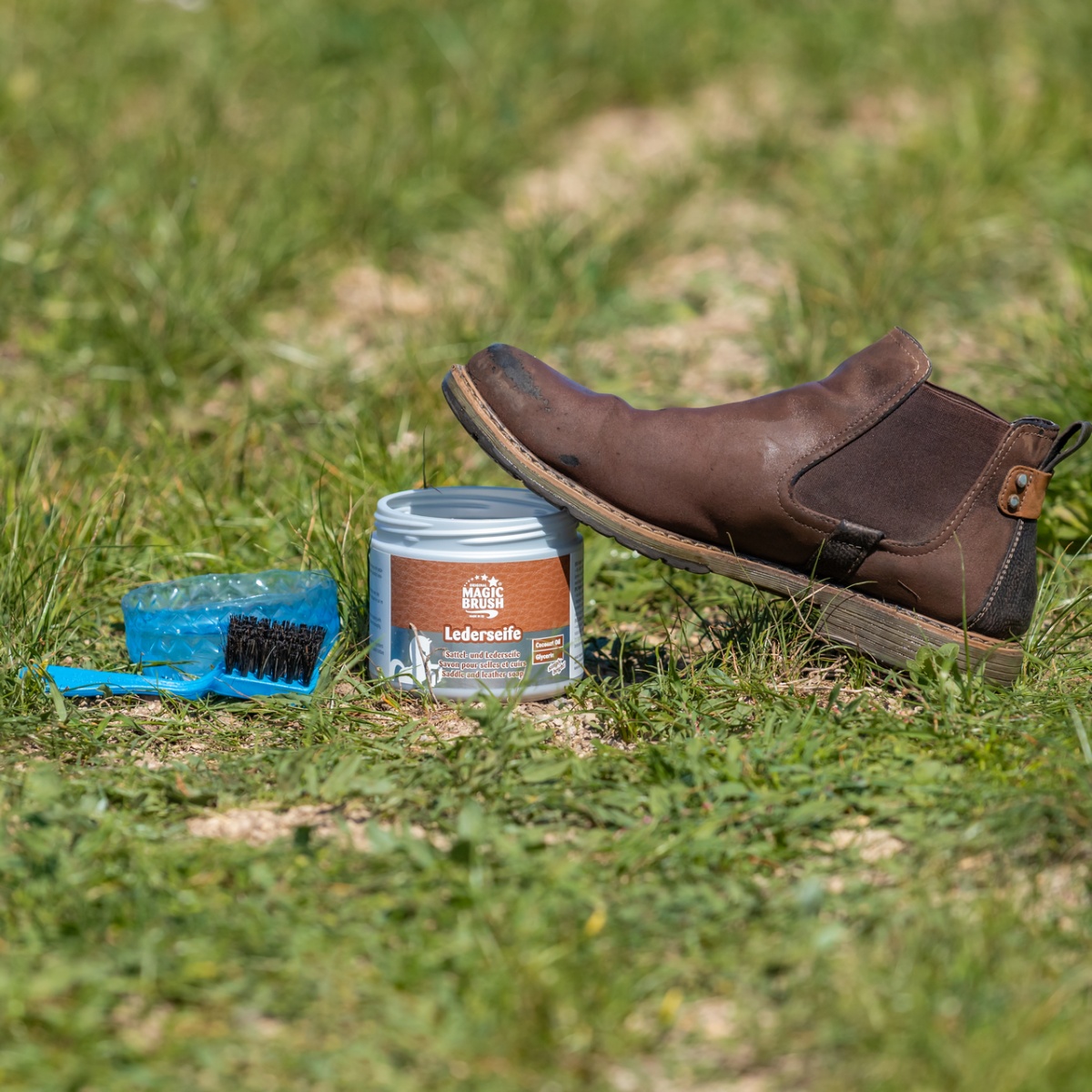 Bőrtisztító szappan, MagicBrush, 500 ml