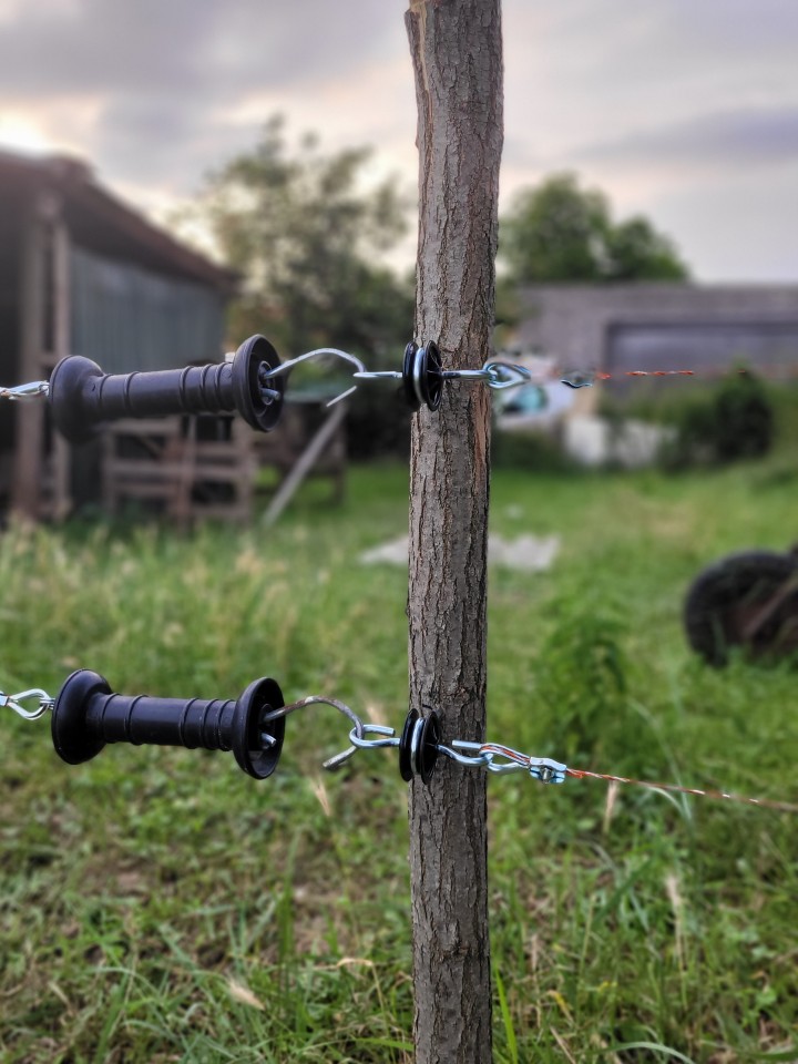 Termékértékelés - Kapuszigetelő, facsavaros - agroelectro.hu