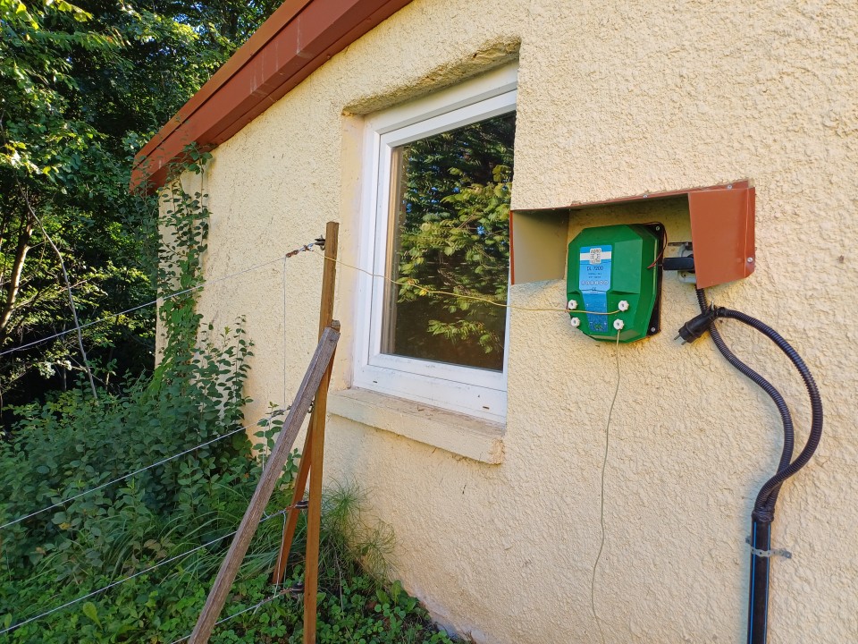 Termékértékelés - DL 7200 villanypásztor készülék, 12 V, 7,2 Joule - agroelectro.hu