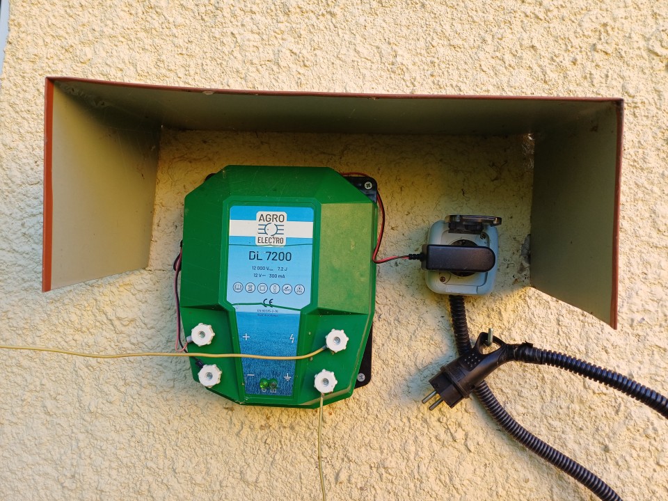 Termékértékelés - DL 7200 villanypásztor készülék, 12 V, 7,2 Joule - agroelectro.hu
