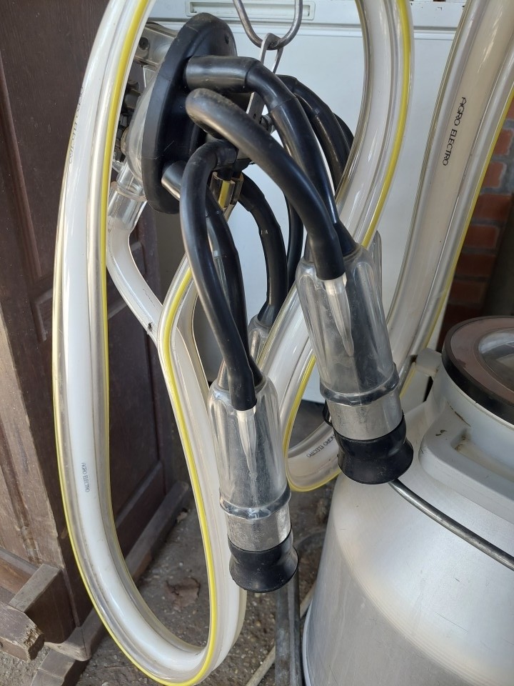 Termékértékelés - Fejőegység teheneknek, 240 cm³ - agroelectro.hu