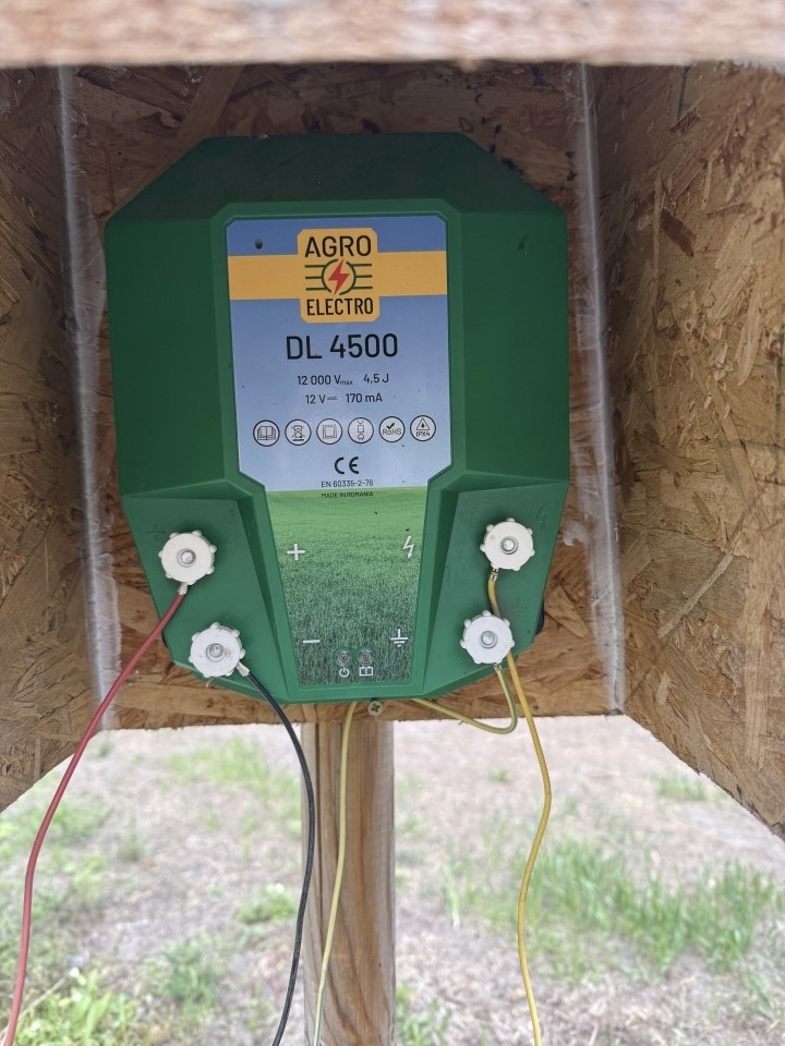 Termékértékelés - DL 4500 villanypásztor készülék, 12 V, 4,5 Joule, hálózati adapterrel - agroelectro.hu