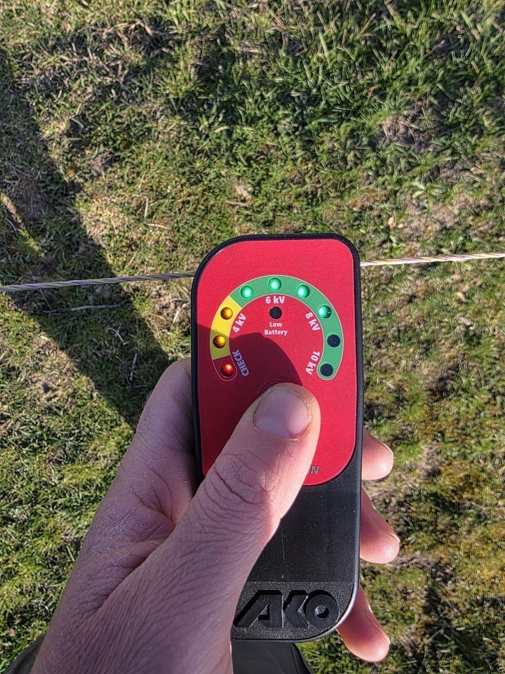 Termékértékelés - Teszter, 1-10 kV, földelés nélküli, AKO - agroelectro.hu
