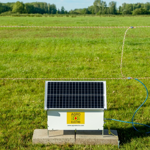 DL 4500 ECO-compact villanypásztor készülék, 30 W-os napelemes rendszerrel