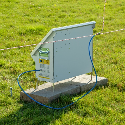 DL 4500 ECO-compact villanypásztor készülék, 30 W-os napelemes rendszerrel