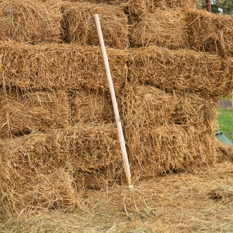 Széna- és bálavilla, 3 ágú, nyél nélkül, 28 × 21 cm