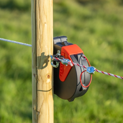 Villanypásztor kapukészlet kihúzható zsinórral, 7,5 m, Ako Flexigate