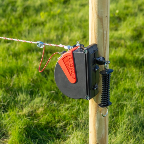 Villanypásztor kapukészlet kihúzható zsinórral, 7,5 m, Ako Flexigate