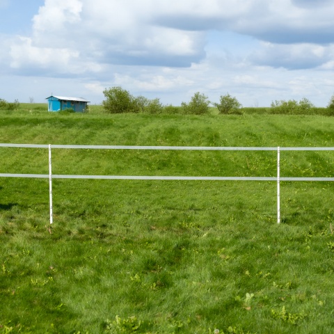 Műanyag karó, 125 cm, 20 db.