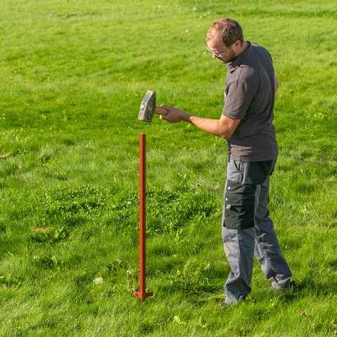 Szögacél fémoszlop, 25 × 25 mm, 115 cm, 10 db.