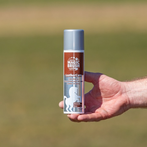 Bőrápoló olajspray, MagicBrush, 225 ml