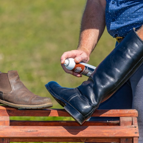 Bőrápoló olajspray, MagicBrush, 225 ml