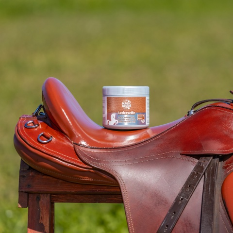 Bőrtisztító szappan, MagicBrush, 500 ml