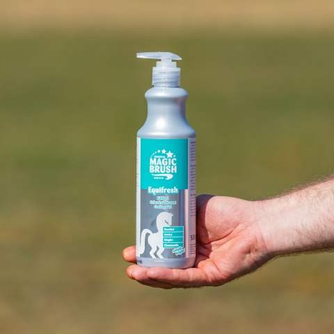 Hűsítő balzsam lovaknak, MagicBrush, 500 ml