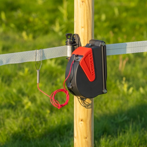 Kapuszett 40 mm-es villanypásztor szalaggal, Ako Flexigate, 7,5 m