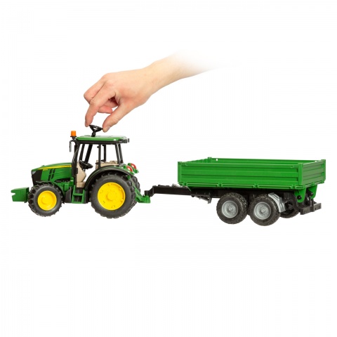 John Deere 5115 M játéktraktor utánfutóval
