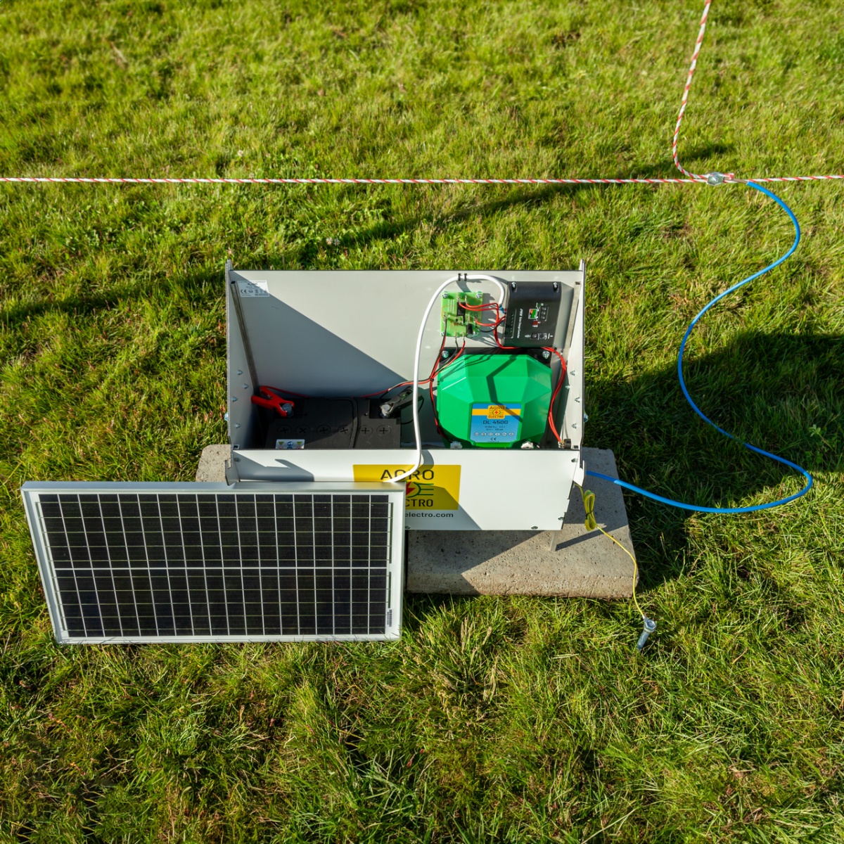 DL 4500 ECO-compact villanypásztor készülék, 30 W-os napelemes rendszerrel