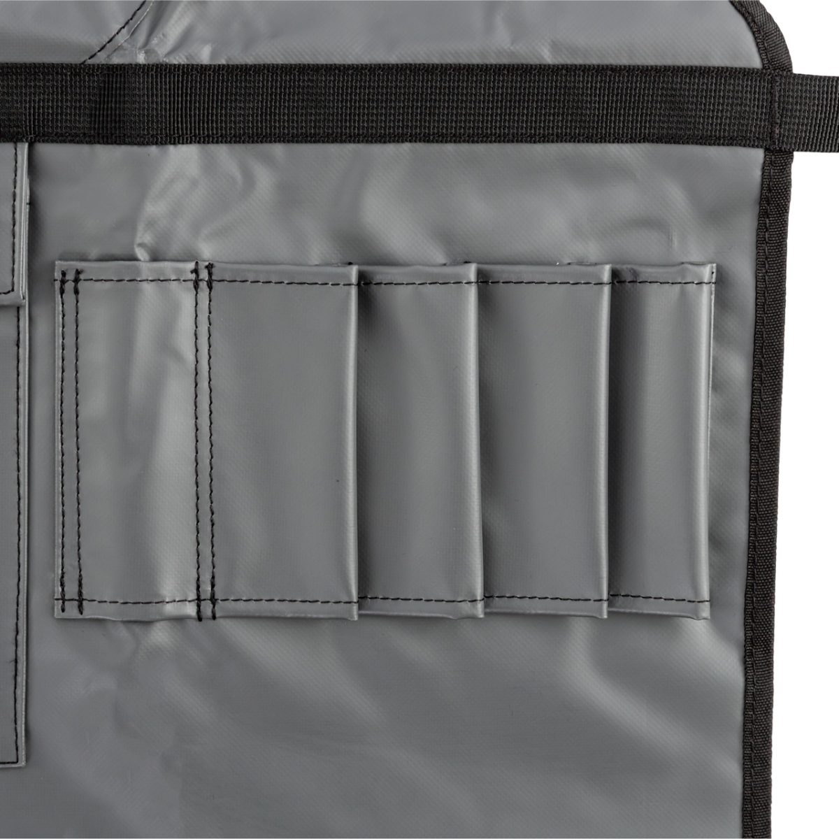 Körmöző és nyíró kötény, lábkivágás nélkül, 123 × 73 cm