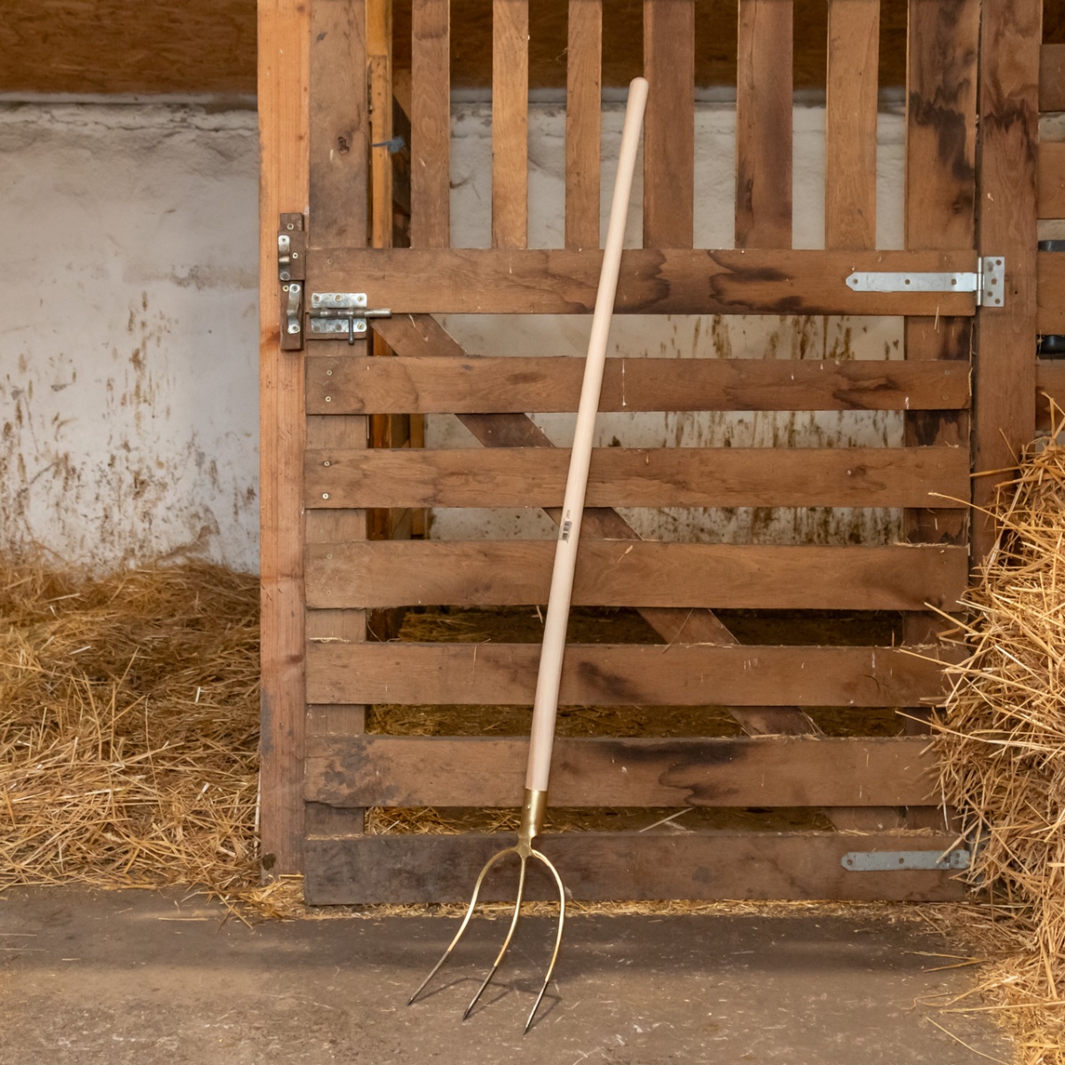 Széna- és bálavilla, 3 ágú, nyél nélkül, 28 × 21 cm