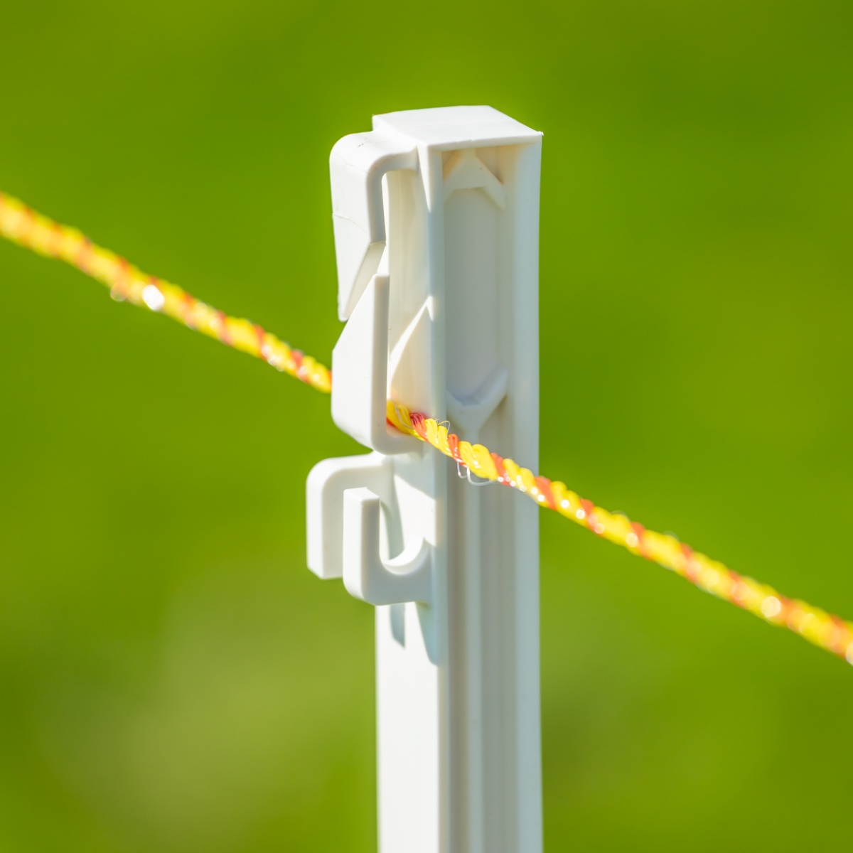 Műanyag karó, 125 cm, 20 db.