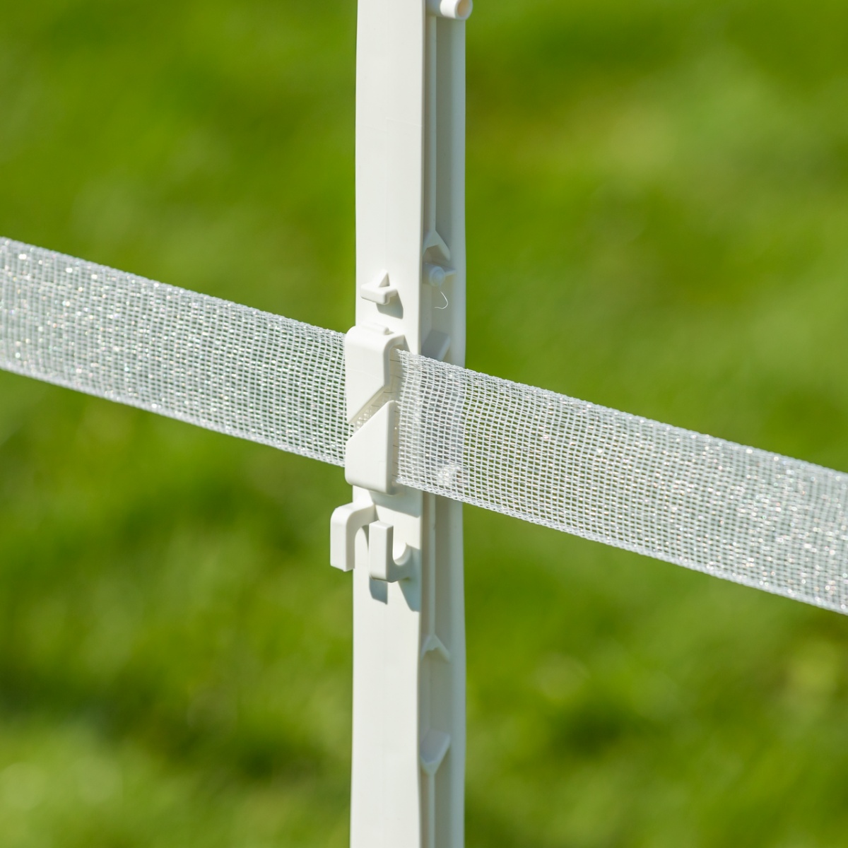 Műanyag karó, 125 cm, 20 db.