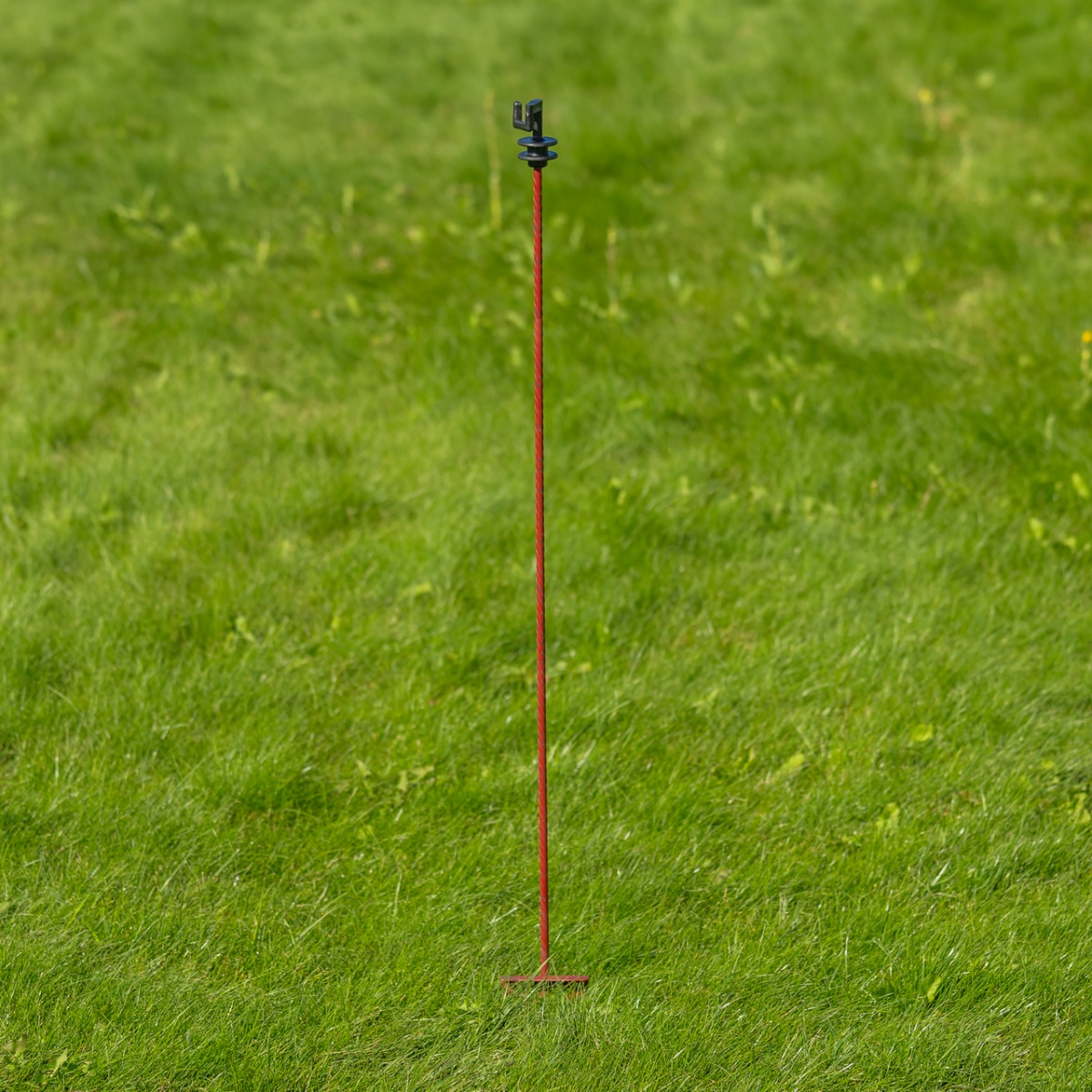 Fémoszlop villanypásztorhoz, Ø8 mm × 107 cm, 30 db.