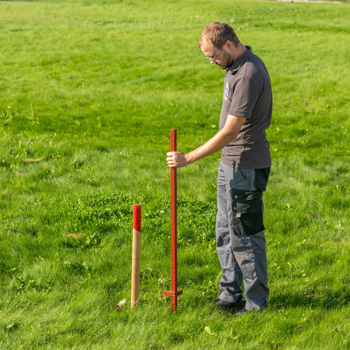 Szögacél fémoszlop, 25 × 25 mm, 115 cm, 10 db.