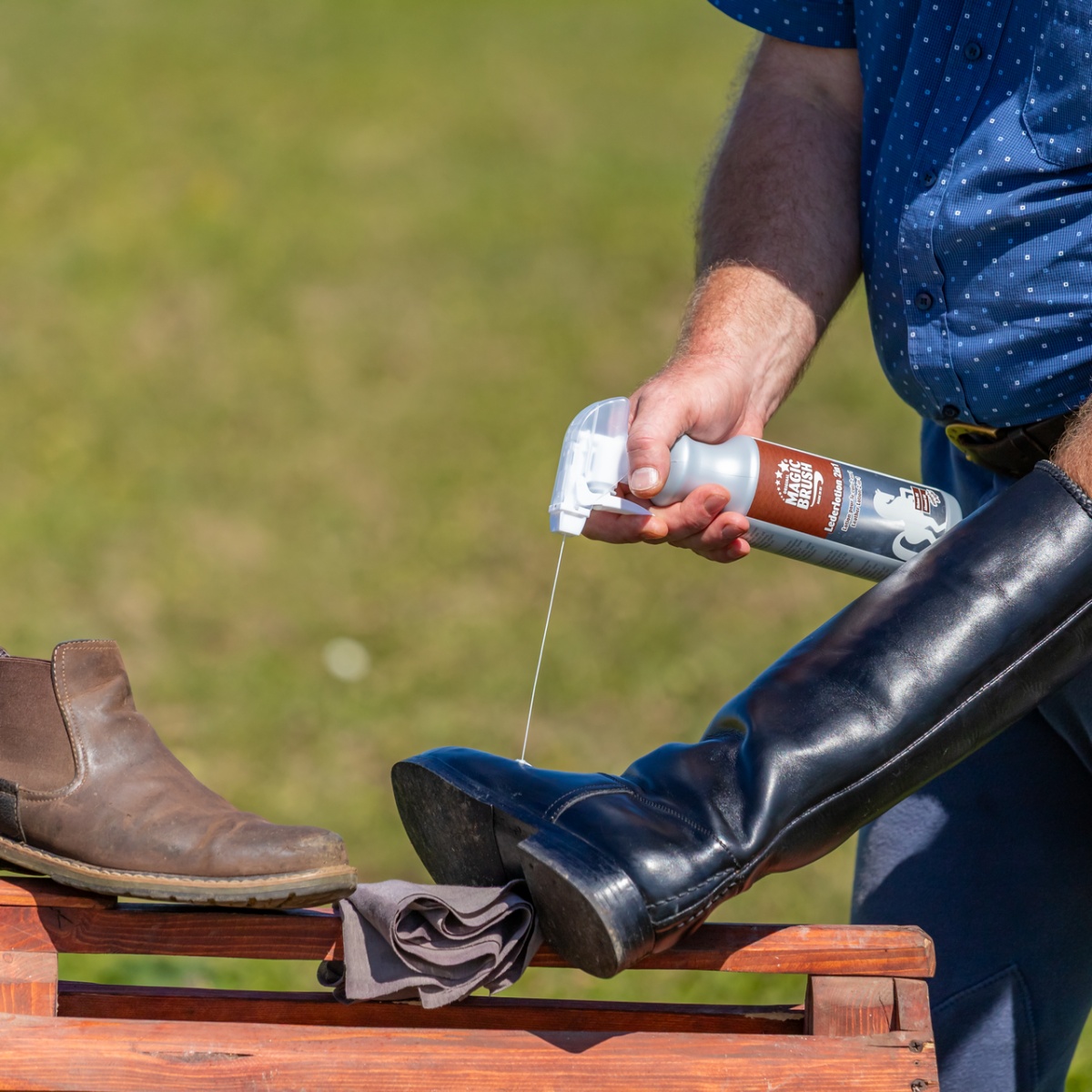 2 az 1-ben bőrápoló folyadék, MagicBrush, 500 ml